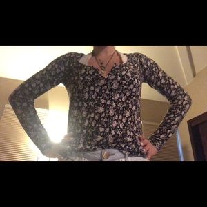 PacSun LA Hearts Long Sleeve Floral V Neck